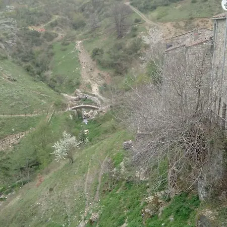 Margherita - Casa vacanze Sasso di Castalda